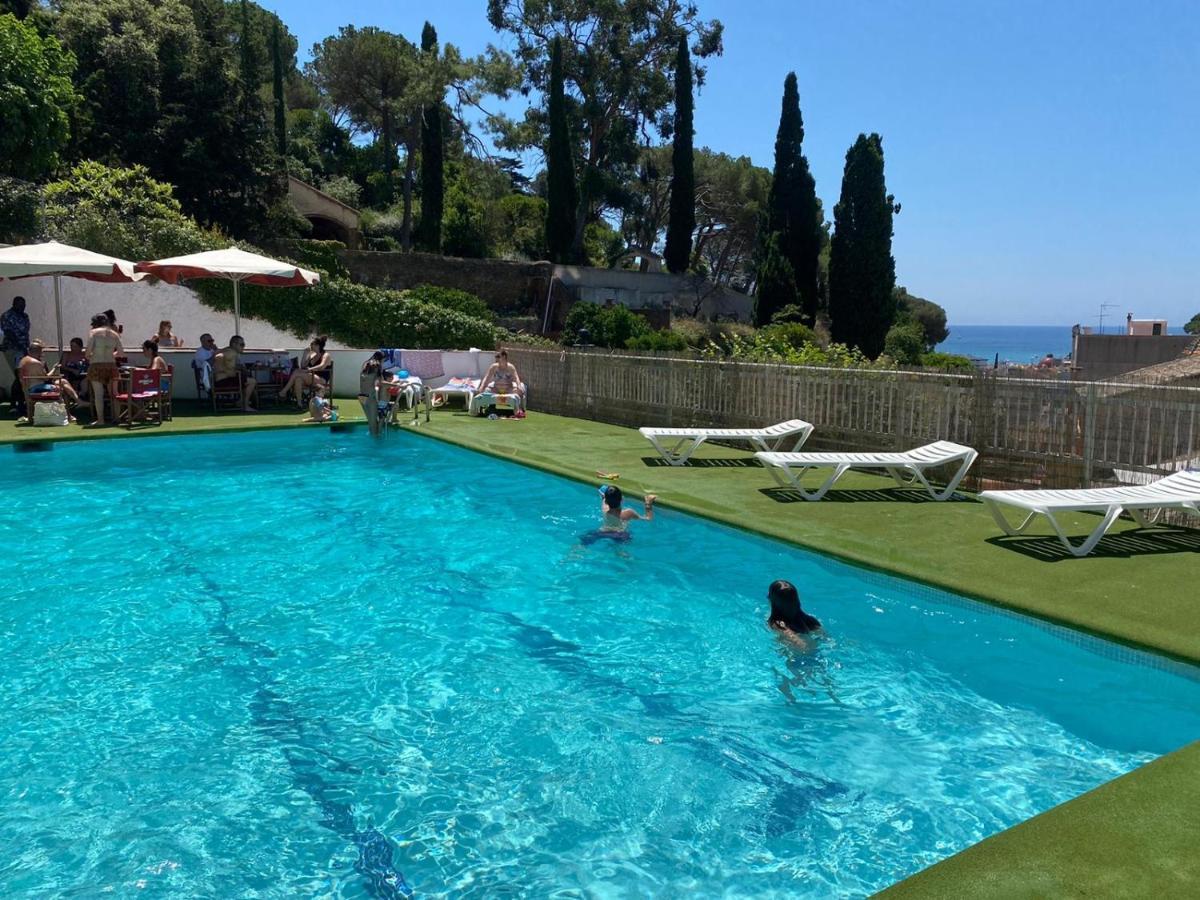 Dynamic Hotels Caldetes Barcelona 칼데스 데스트락 외부 사진