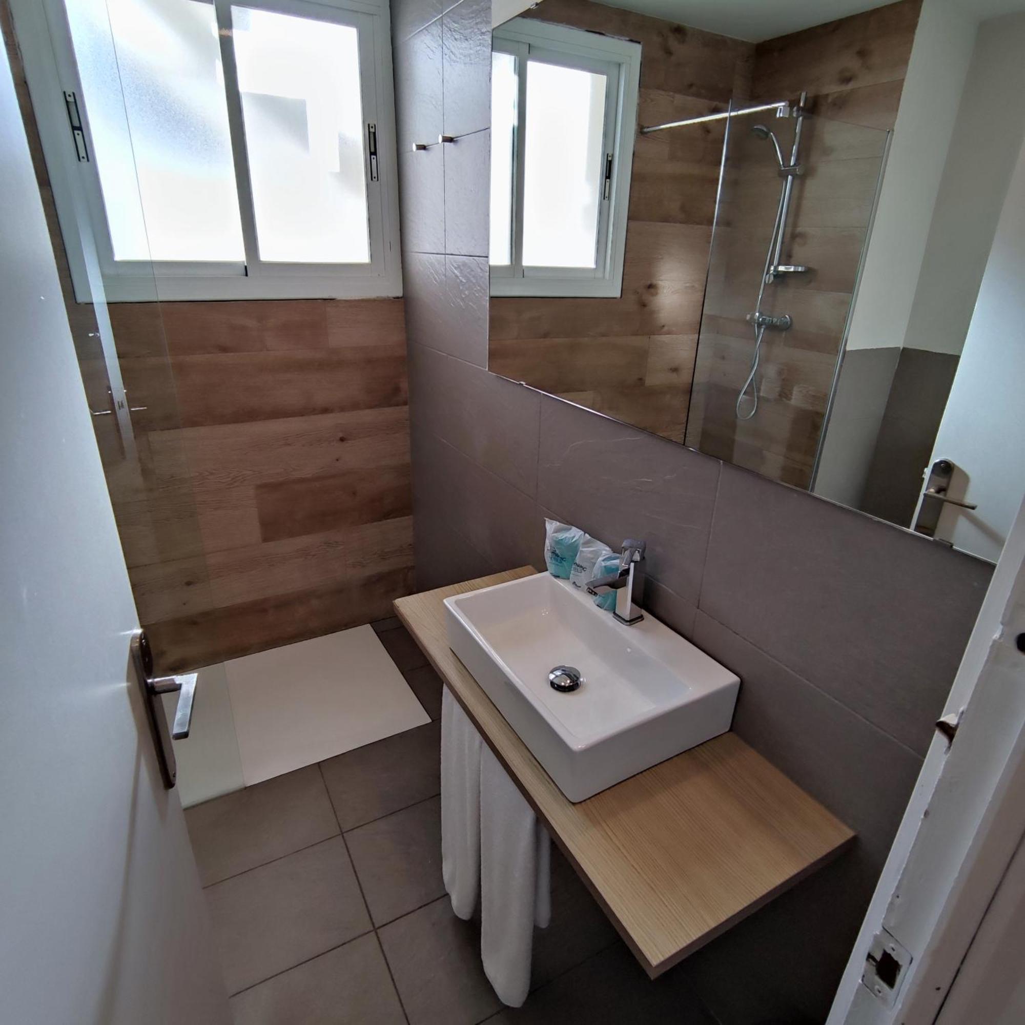 Dynamic Hotels Caldetes Barcelona 칼데스 데스트락 외부 사진