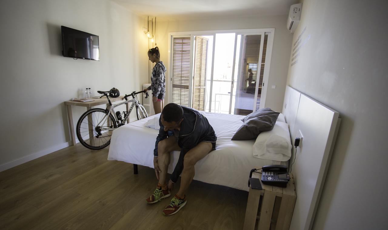 Dynamic Hotels Caldetes Barcelona 칼데스 데스트락 외부 사진
