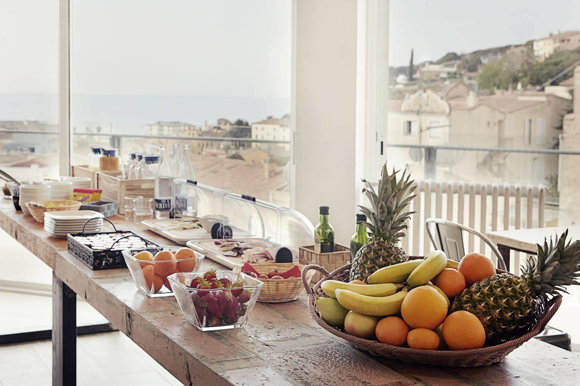 Dynamic Hotels Caldetes Barcelona 칼데스 데스트락 외부 사진